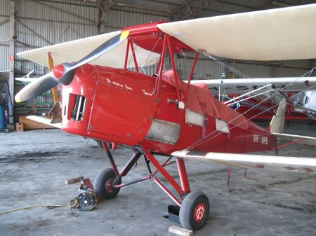 Flying in a Tiger Moth over Sydney Flying in a Tiger Moth over Sydney