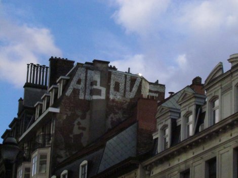 Grand Place, Mannekin Pis and rainbows in Brussels
