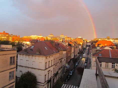 Grand Place, Manneken Pis and rainbows in Brussels